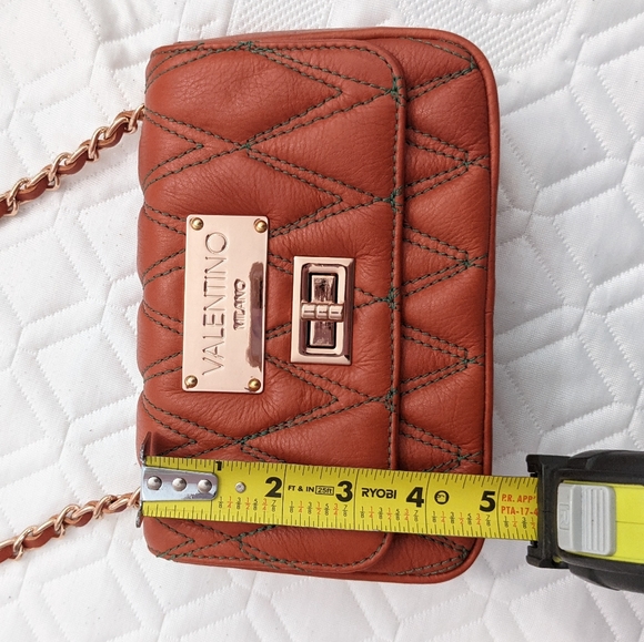 Valentino by Mario Valentino Crossbody. - Picture 12 of 16